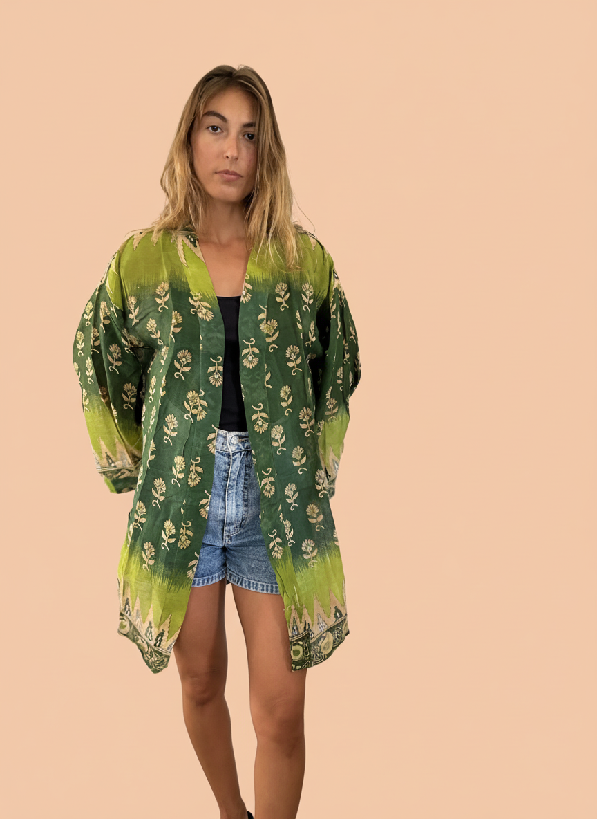 Nilus Kimono