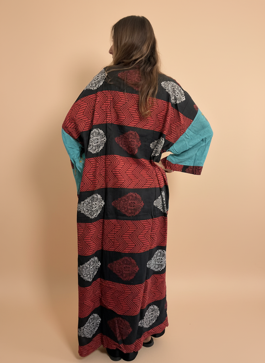 Nilus Kimono