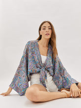 Load image into Gallery viewer, Breezer Kimono

