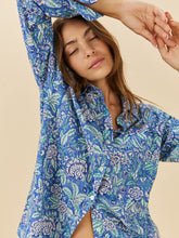 Load image into Gallery viewer, Atlas Shirt S/M
