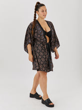 Load image into Gallery viewer, Mandala Kimono
