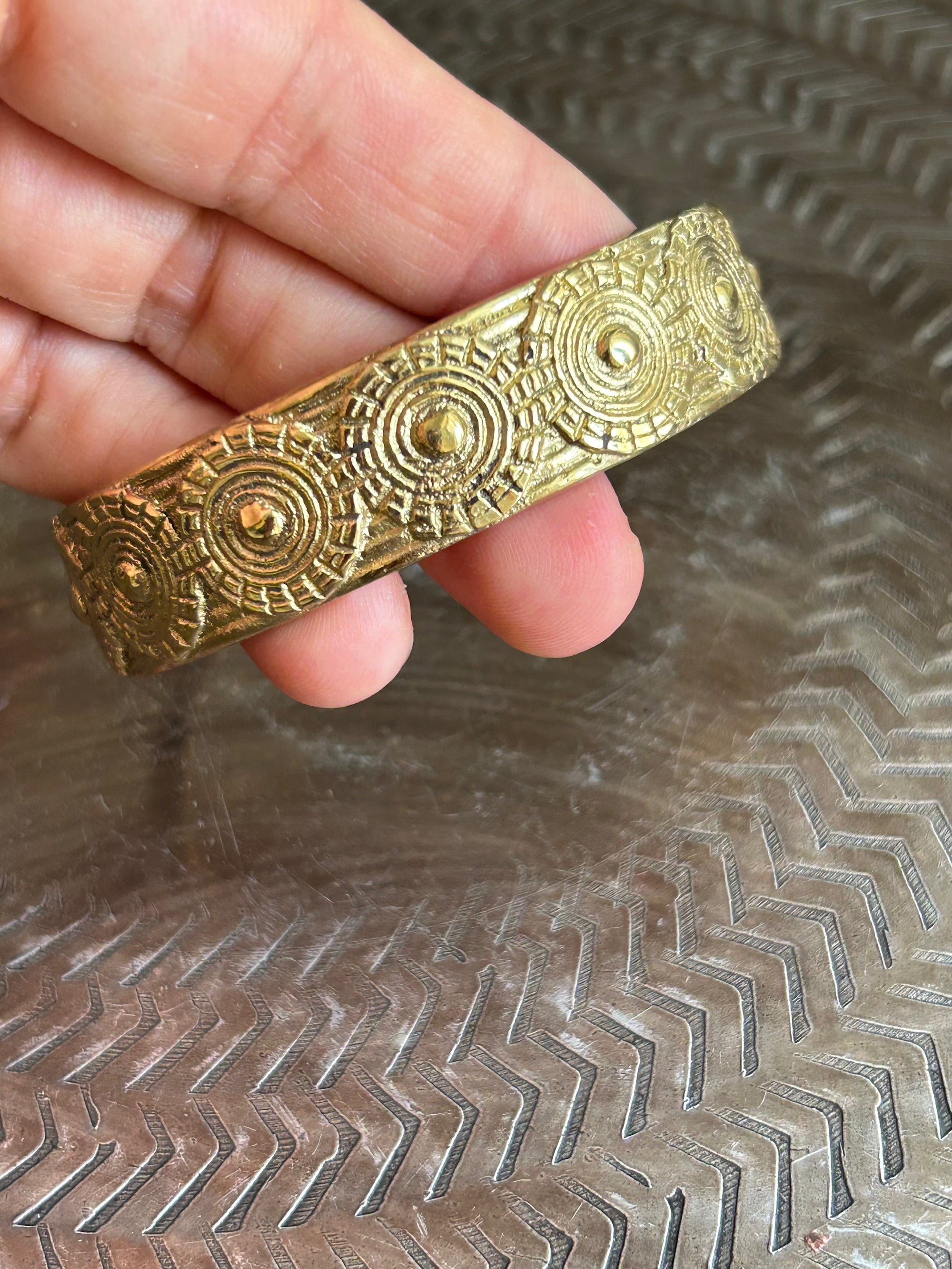 Medium Spiral Cuff