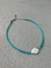 Load image into Gallery viewer, Sigi Pearl Choker - Turquoise
