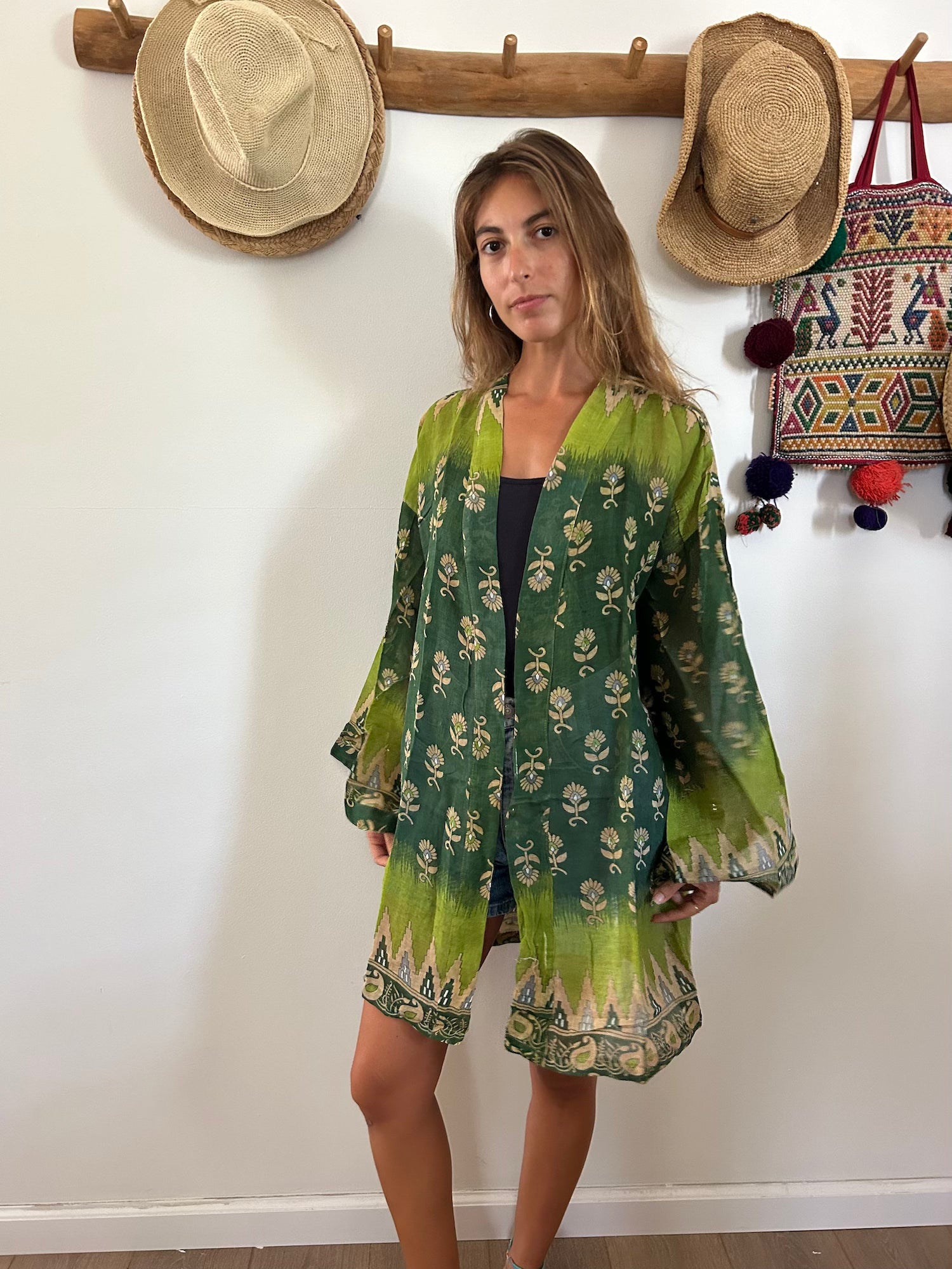 Nilus Kimono