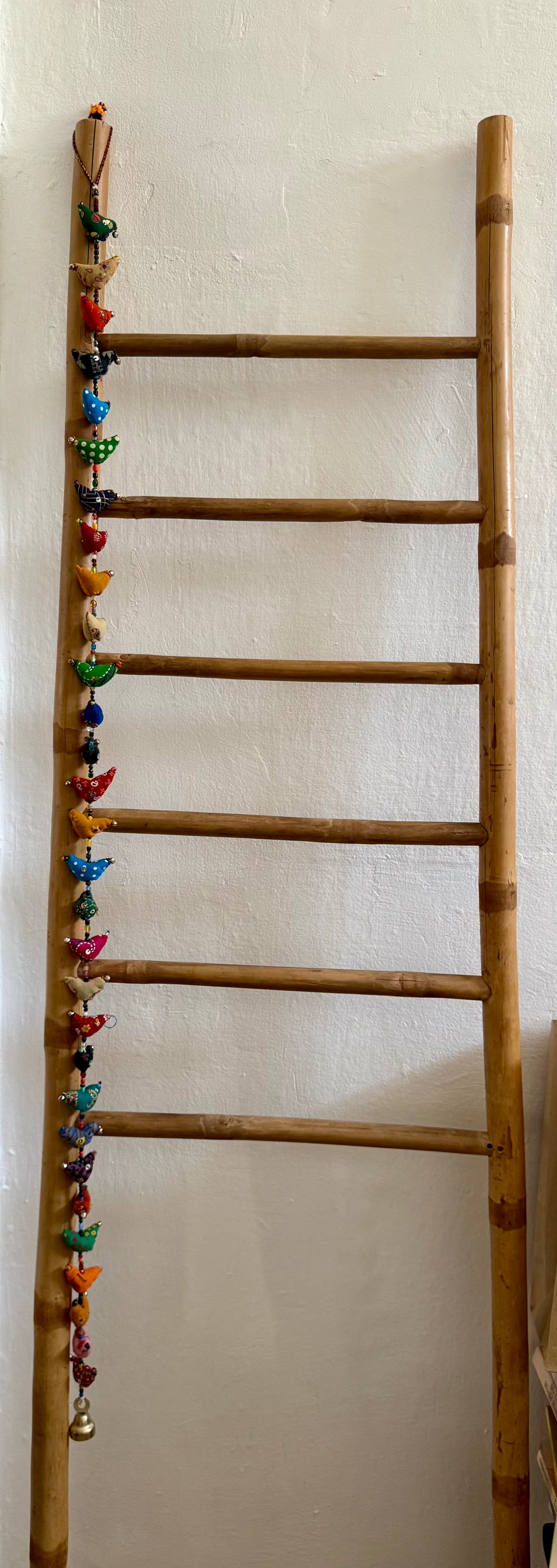 Long bird decoration - color