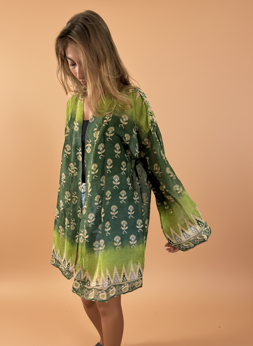 Nilus Kimono