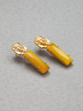 Load image into Gallery viewer, Yellow Jade Pharaoh Earrings
